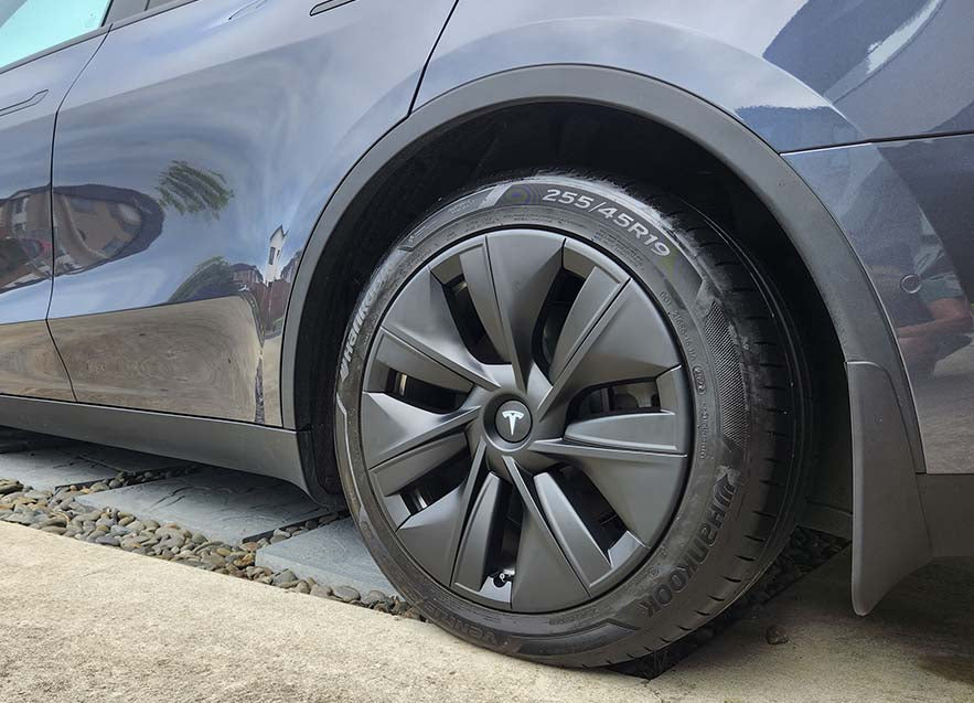 Model Y 19 Inch Gemini Wheel Covers - Matte Black